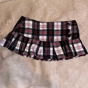 Valia- Size Small plaid mini skirt